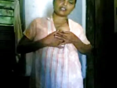 કામોત્તેજક સોનેરી સુ ...