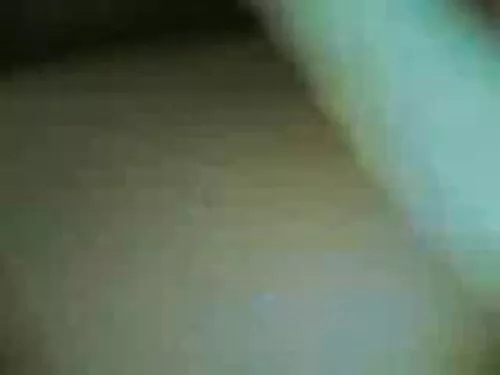 ધૂમ્રપાન કરતી હોટ બે ...