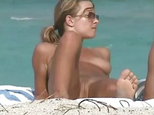 Busty અને bootylicio ...